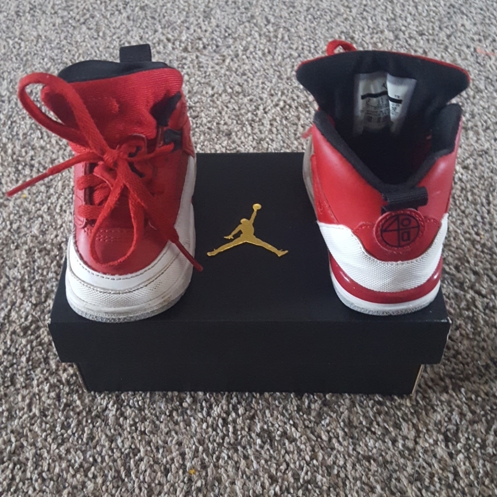 kids Jordan Sneakers